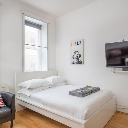 Soho Apartment Sleeps 4, Covent Garden & Leicester Square Londra Dış mekan fotoğraf